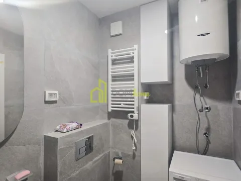 Izdavanje, jednosoban stan, 47m², Central Point, Podgorica - image 5