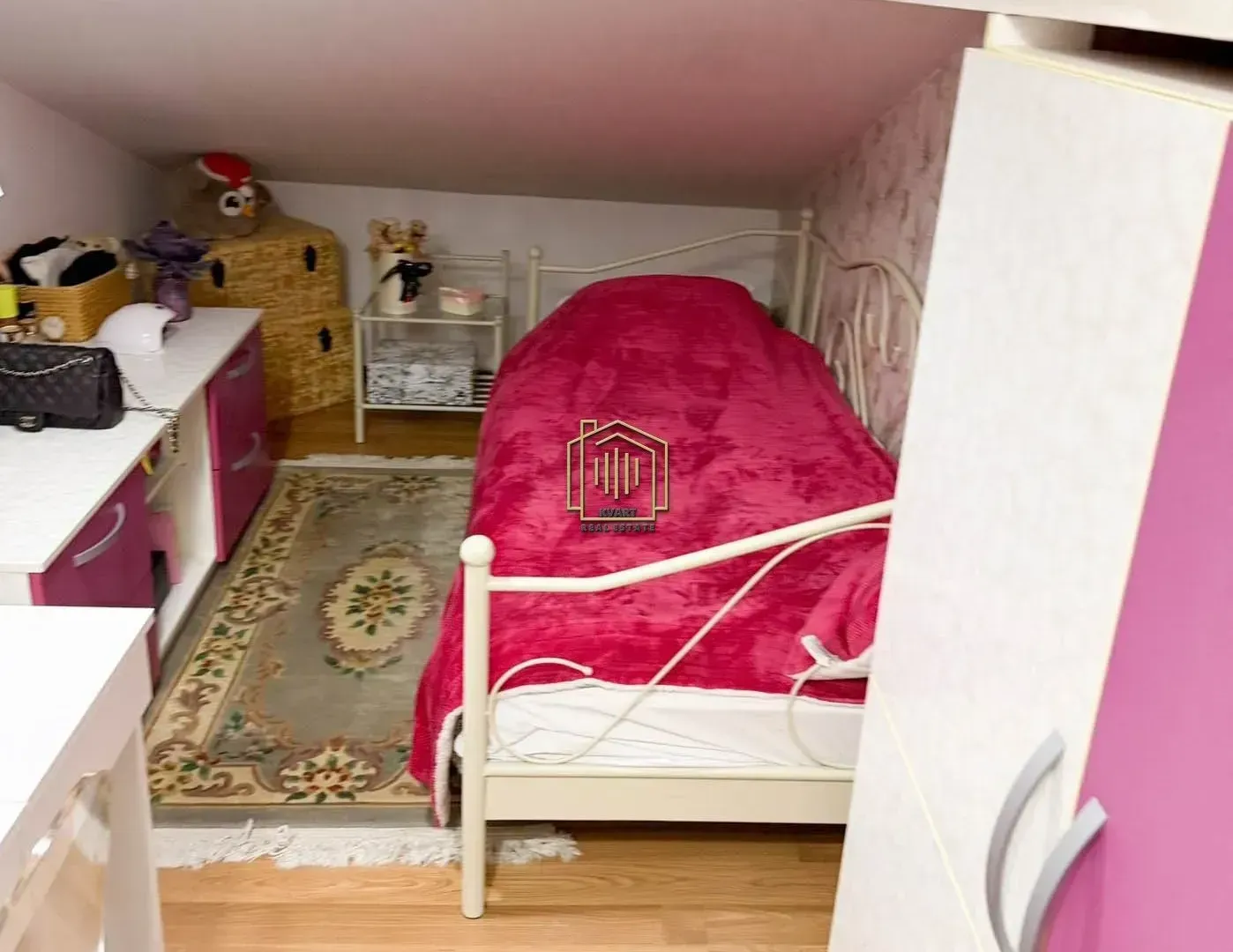 Rent, one bedroom apartment, 61m², Cetinje, Crna Gora