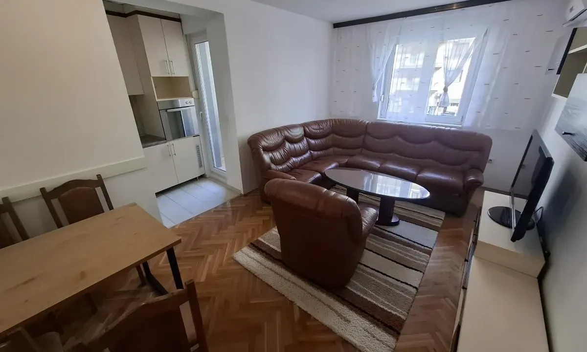 Rent, two bedroom apartment, 51m², Grbavica, Novi Sad Sve Podlokacije