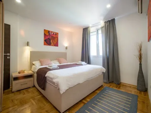 Sale, house, 240m², Stoliv, Kotor - image 14