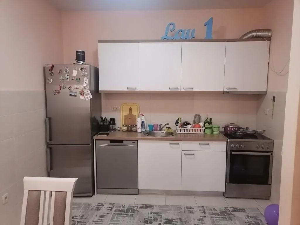 Izdavanje, jednosoban stan, 55m², Blok 6, Podgorica