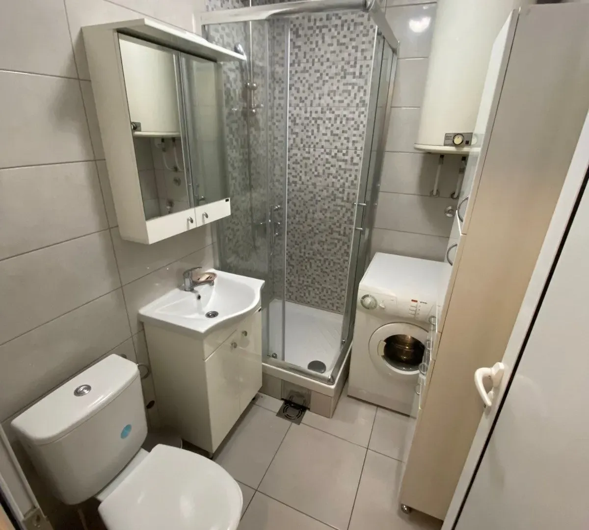 Izdavanje, dvosoban stan, 33m², Medijana, Niš