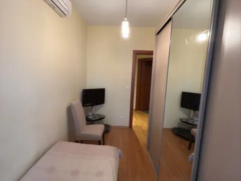 Izdavanje, dvosoban stan, 98m², Centar, Podgorica - image 9