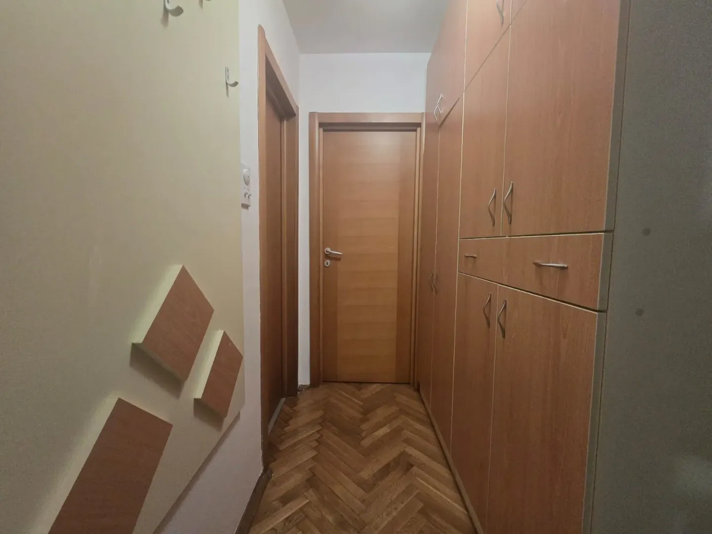 Rent, one bedroom apartment, 36m², Babin Do, Budva