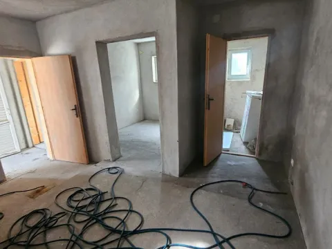 Prodaja, kuća, 74m², Šušanj, Bar - image 14