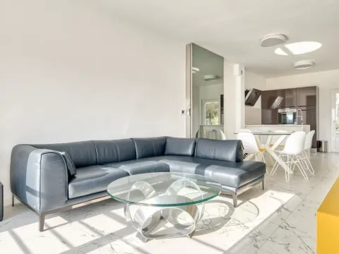 Sale, two bedroom apartment, 60m², Petrovac, Budva - image 3