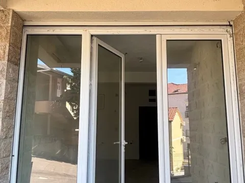 Sale, studio apartment, 22m², Lazi, Budva - image 2