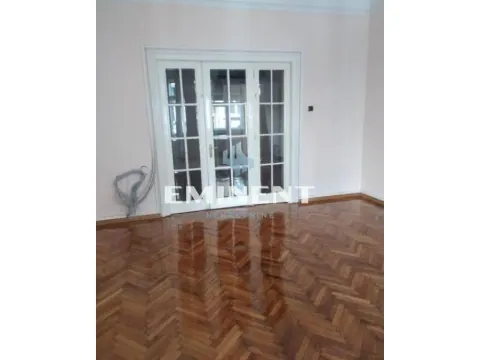 Izdavanje, stan, 117m², Slavija, Vračar Sve Podlokacije - image 2