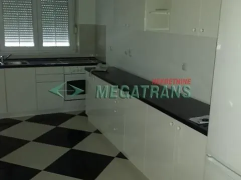 Izdavanje, kuća, 300m², Savski Venac, Beograd - image 3