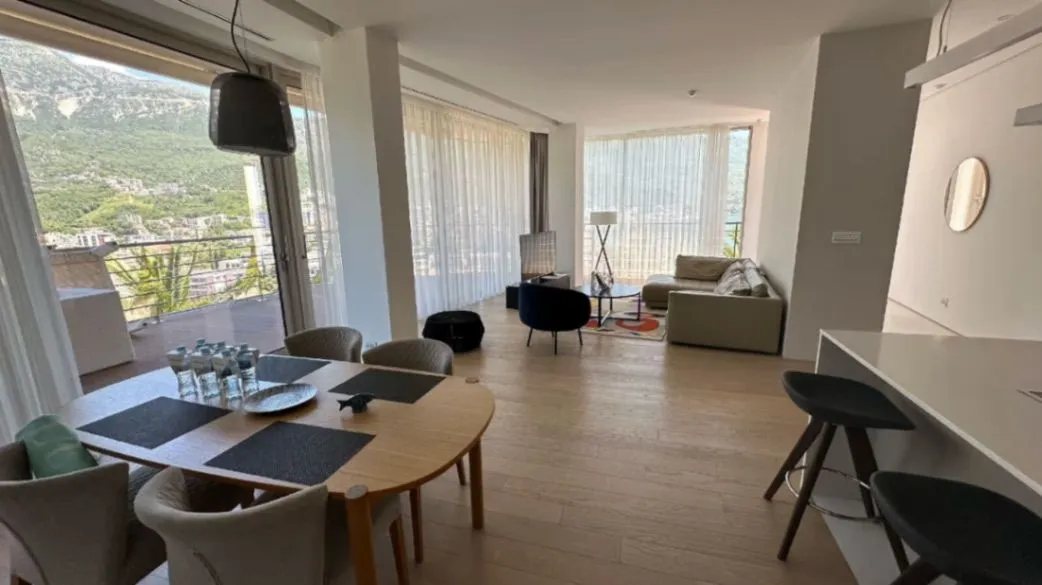 Prodaja, trosoban stan, 198m², Dukley Gardens, Budva