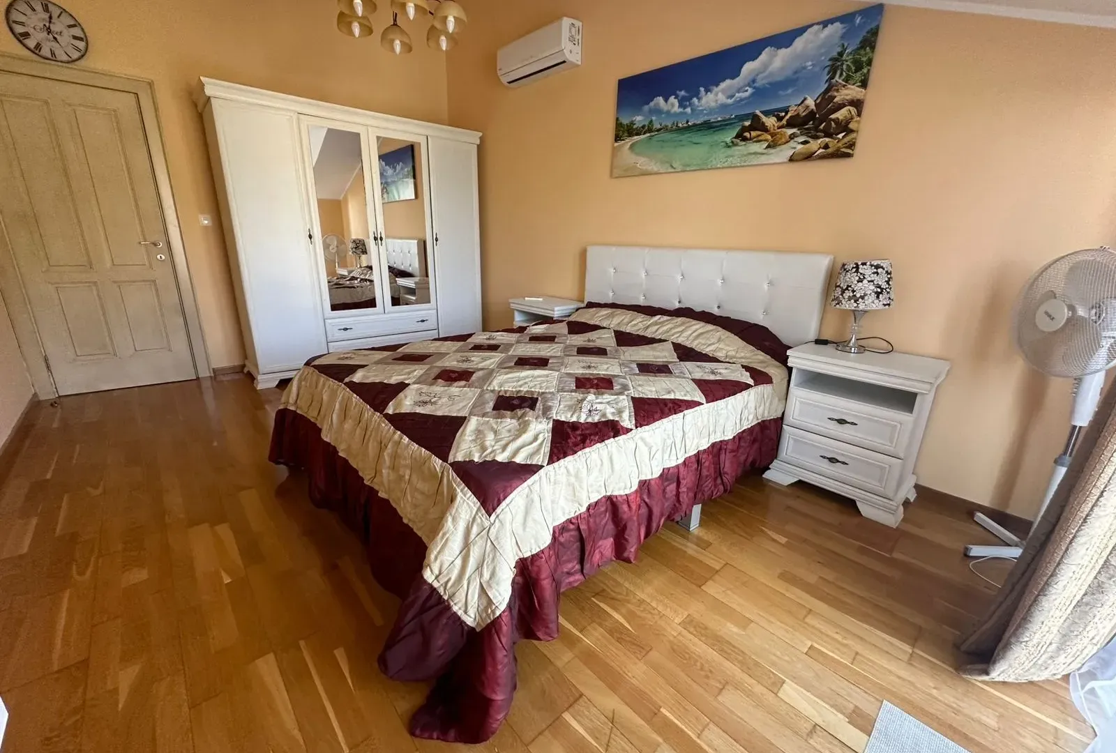 Izdavanje, kuća, 180m², Lastva Grbaljska, Kotor