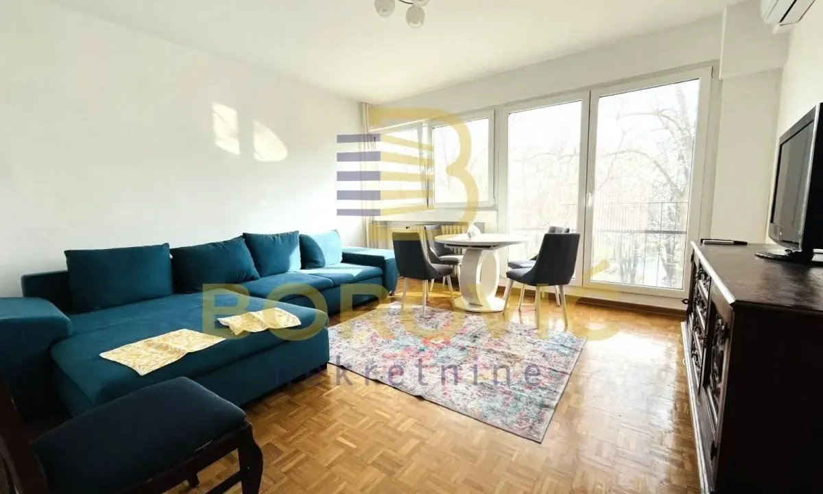 Izdavanje, dvosoban stan, 67m², Savski Venac, Beograd