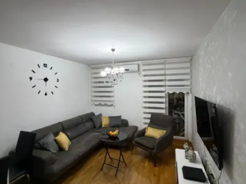 Prodaja, jednosoban stan, 42m², Stari Aerodrom, Podgorica - image 6