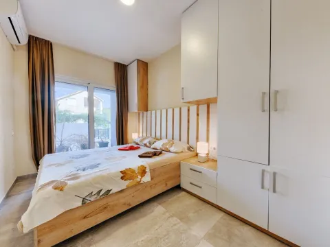 Prodaja, stan, 850m², Bar, Crna Gora - image 7