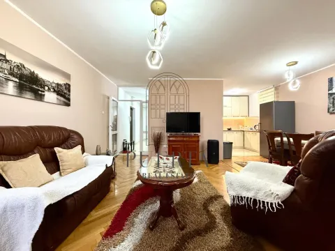 Rent, two bedroom apartment, 78m², Blok 5, Podgorica - image 2