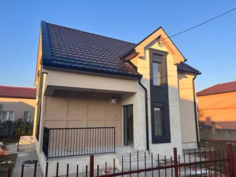 Prodaja, kuća, 200m², Dahna, Podgorica - image 4