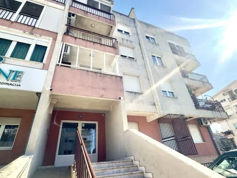 Prodaja, stan, 41m², Stari Aerodrom, Podgorica - image 13