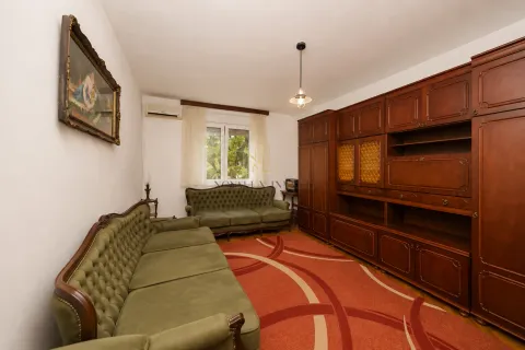 Rent, two bedroom apartment, 70m², Centar, Podgorica - image 6