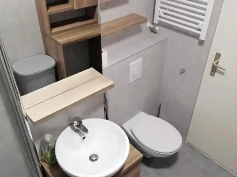 Izdavanje, jednosoban stan, 37m², Novo naselje, Novi Sad - image 9