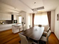 Izdavanje, dvosoban stan, 148m², Centar, Budva - image 2