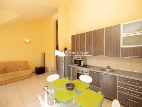 Sale, one bedroom apartment, 50m², Đenovići, Herceg Novi - image 5