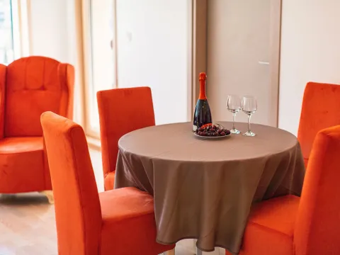 Rent, two bedroom apartment, 75m², Centar, Budva - image 5