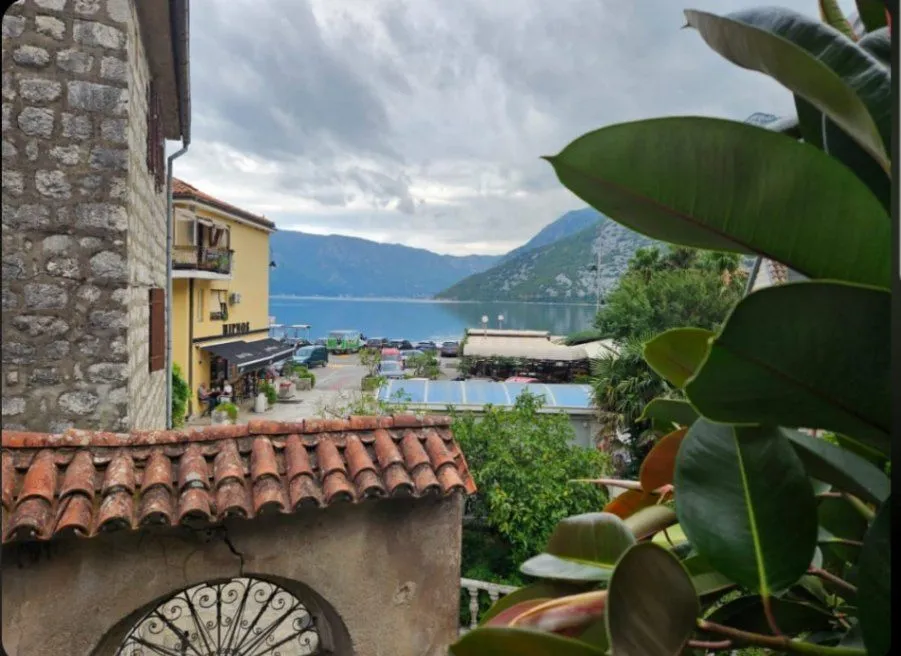 Sale, one bedroom apartment, 56m², Risan, Kotor