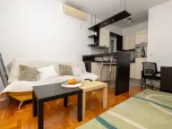 Prodaja, dvosoban stan, 50m², Tološi, Podgorica - image 9