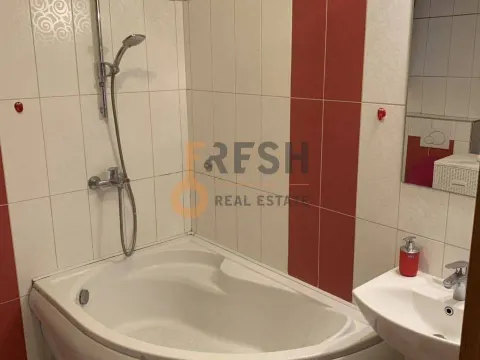 Prodaja, četvorosoban stan, 154m², Krivi Most, Podgorica - image 12