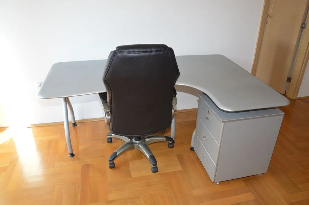 Rent, office space, 52m², Preko Morače, Podgorica