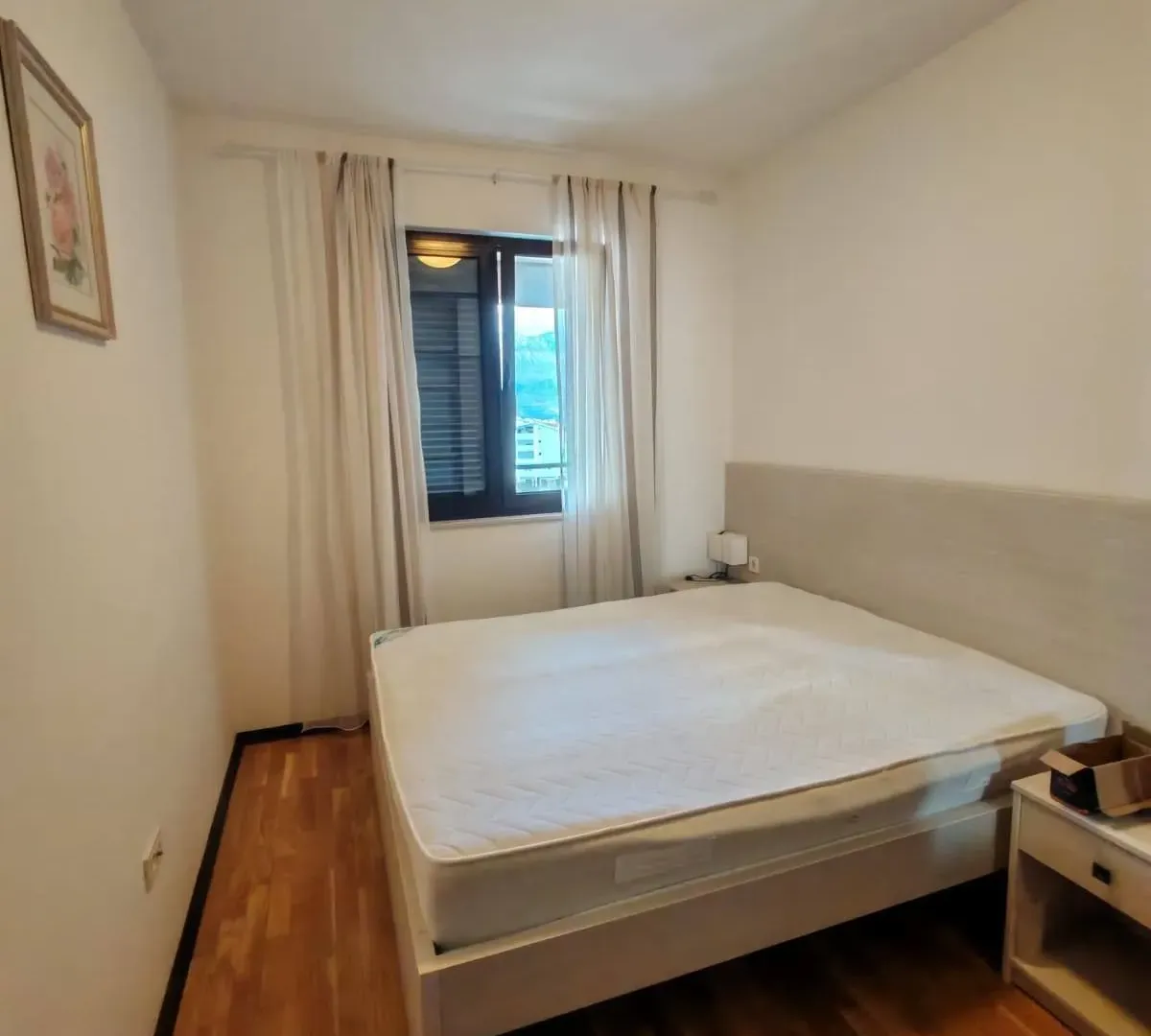 Rent, one bedroom apartment, 45m², Bečići, Budva