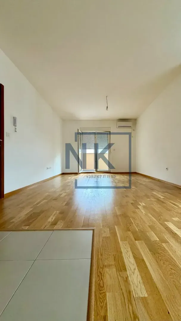 Prodaja, dvosoban stan, 73m², Tuški Put, Podgorica