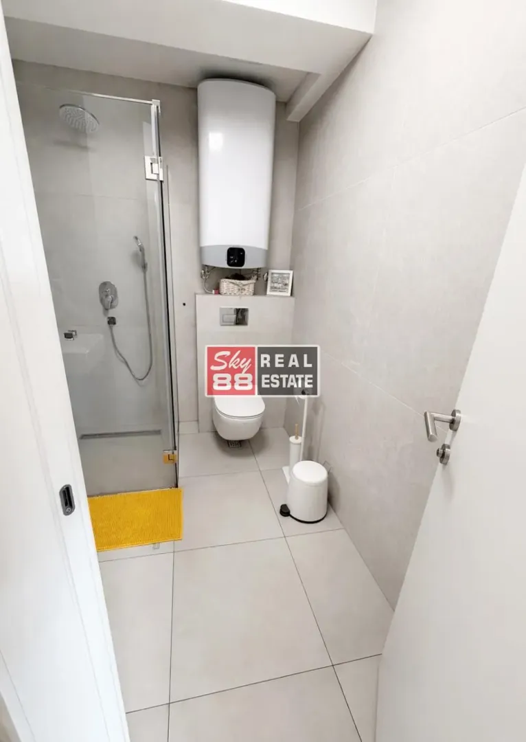 Sale, three bedroom apartment, 69m², Južni Bulevar, Vračar Sve Podlokacije