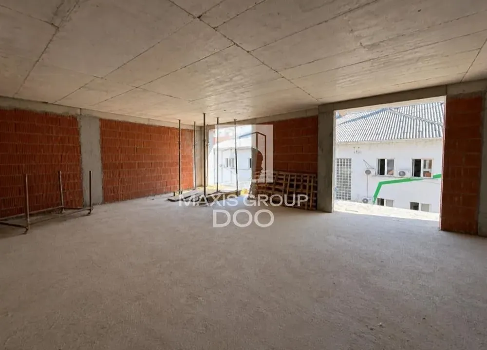 Sale, four bedroom apartment, 81m², Bulbulder, Zvezdara Sve Podlokacije