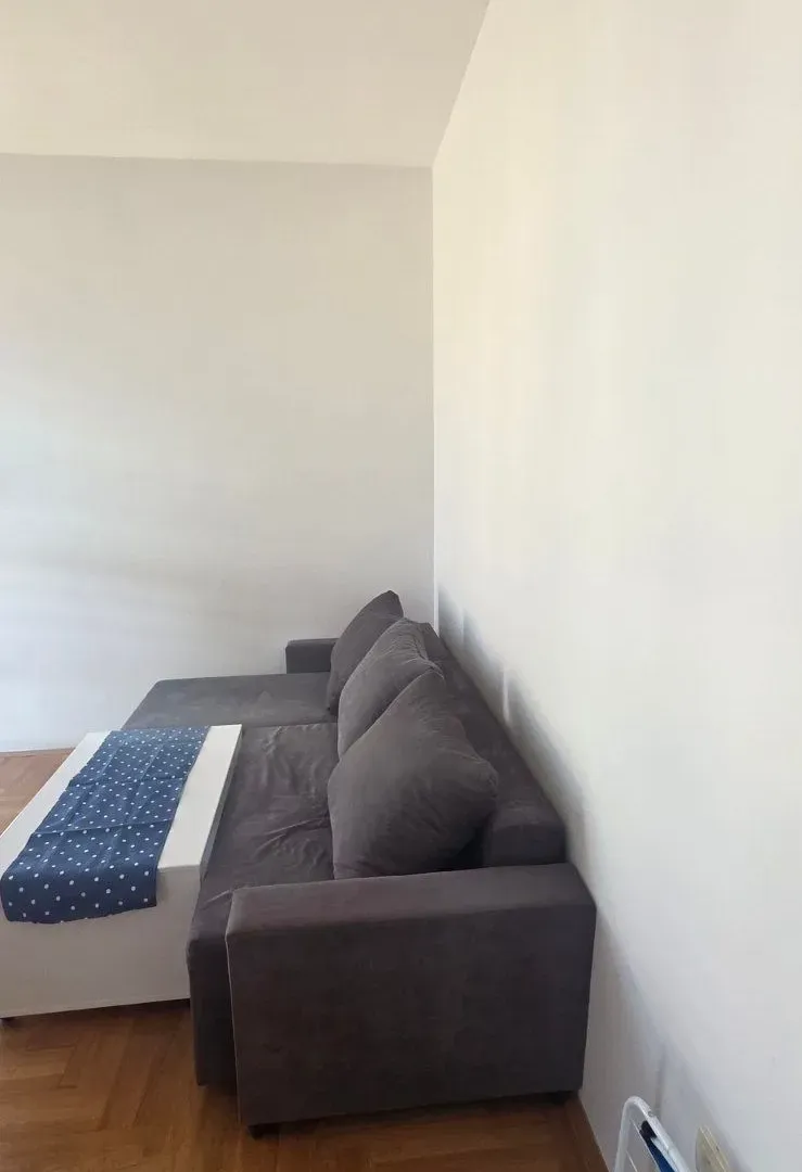 Izdavanje, jednosoban stan, 45m², Kava, Tivat