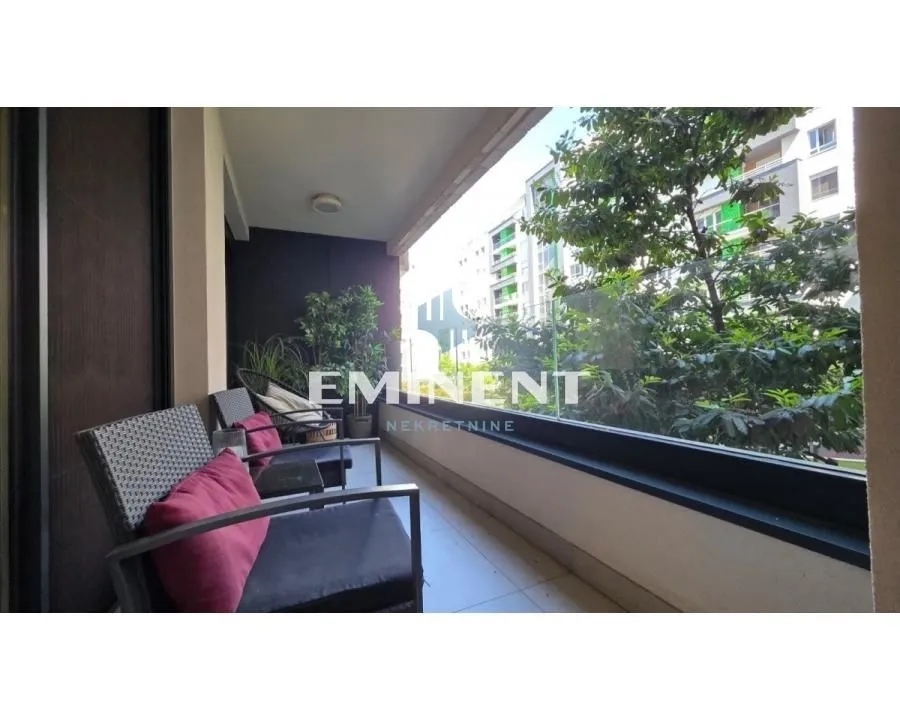 Rent, four bedroom apartment, 104m², Novi Beograd Blok 65, Novi Beograd Sve Podlokacije