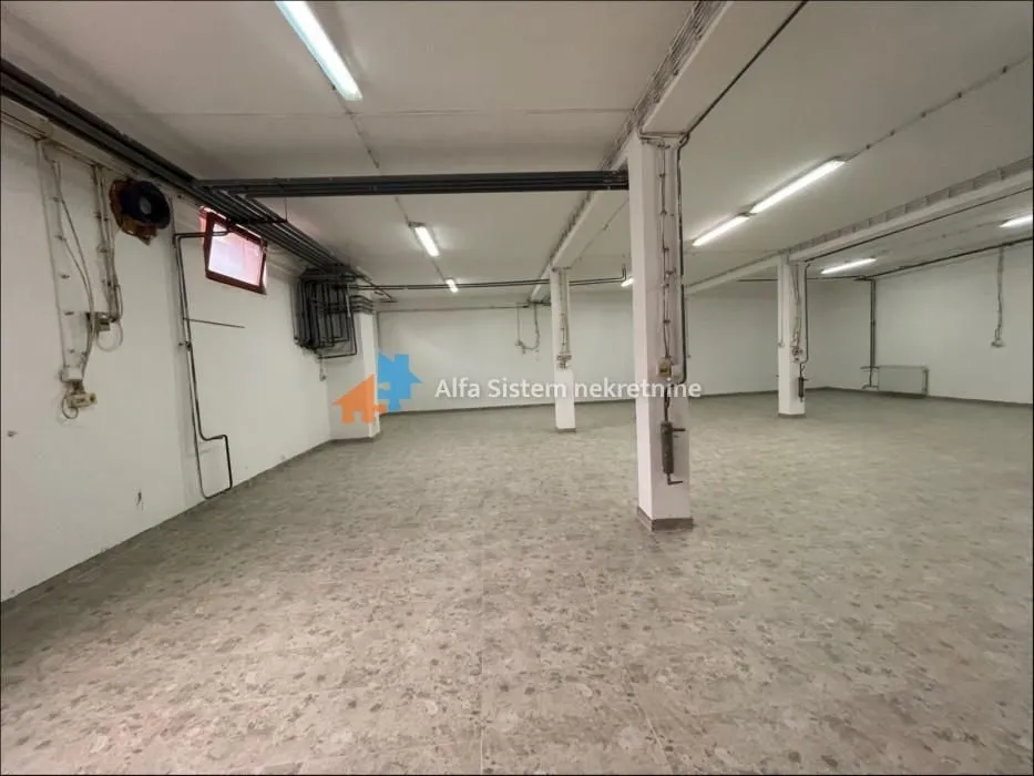 Rent, office space, 350m², Kluz, Zvezdara Sve Podlokacije