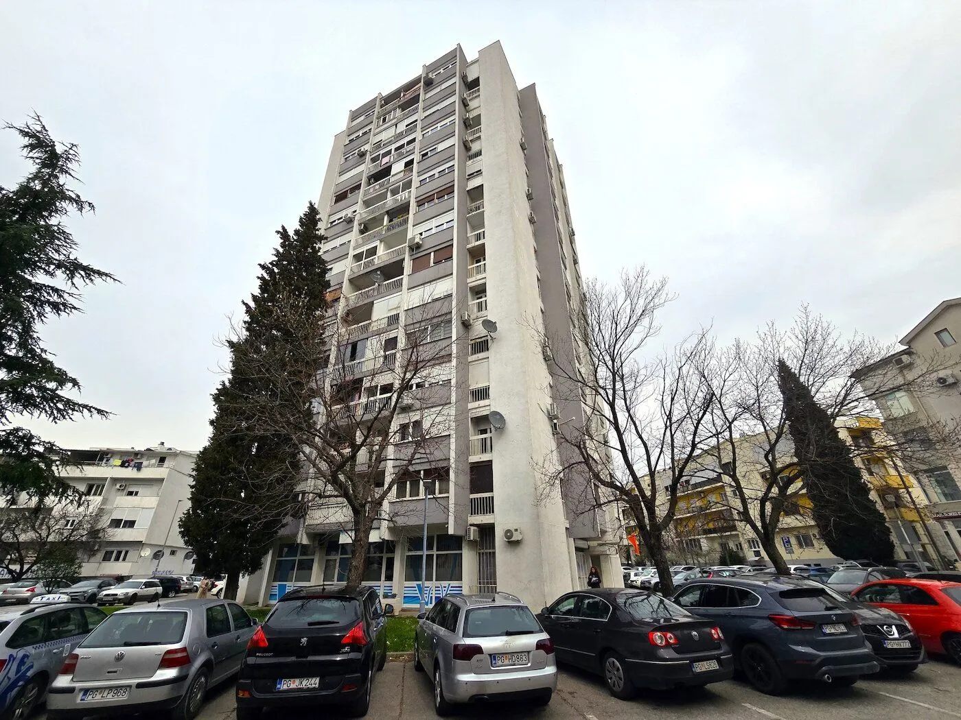 Izdavanje, stan, 100m², Preko Morače, Podgorica
