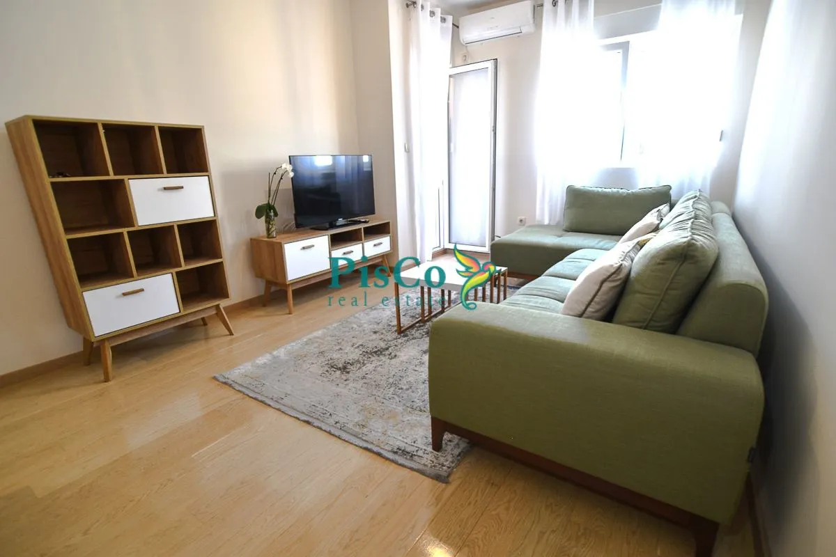 Izdavanje, jednosoban stan, 46m², City Kvart, Podgorica