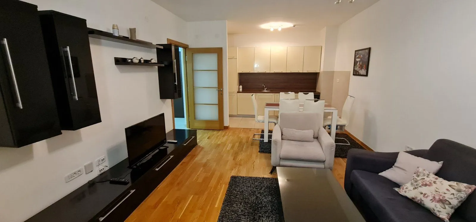 Rent, apartment, 68m², City Kvart, Podgorica