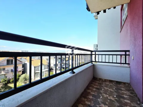 Izdavanje, jednosoban stan, 46m², Stari Aerodrom, Podgorica - image 11