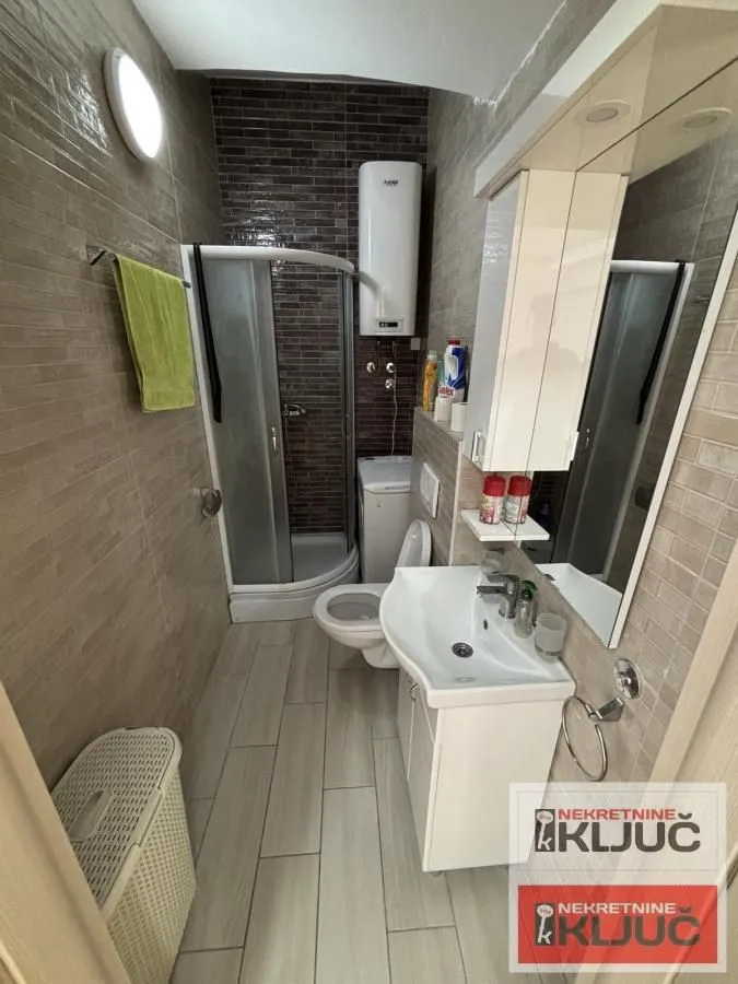 Prodaja, dvosoban stan, 51m², Sajmište, Novi Sad