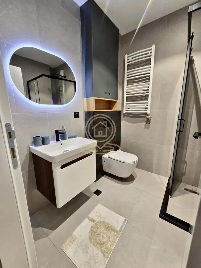 Izdavanje, dvosoban stan, 46m², Medijana, Niš