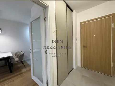 Izdavanje, jednosoban stan, 49m², Central Point, Podgorica - image 5