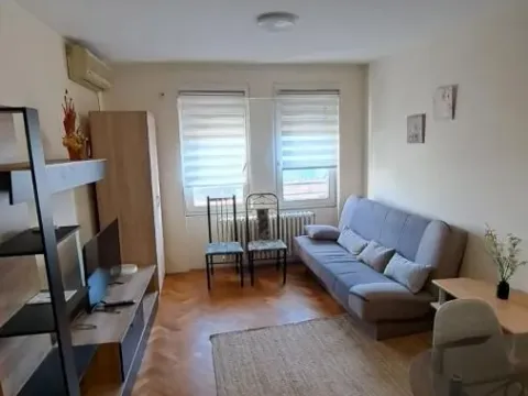 Rent, two bedroom apartment, 36m², Centar, Novi Sad - image 3