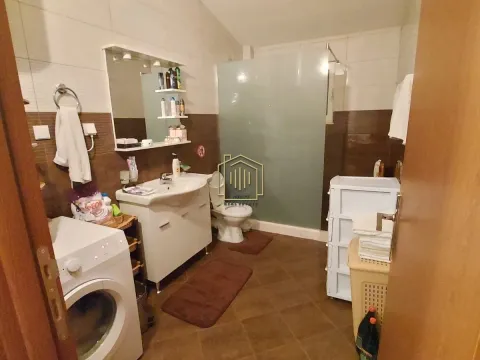 Izdavanje, dvosoban stan, 110m², Šušanj, Bar - image 3