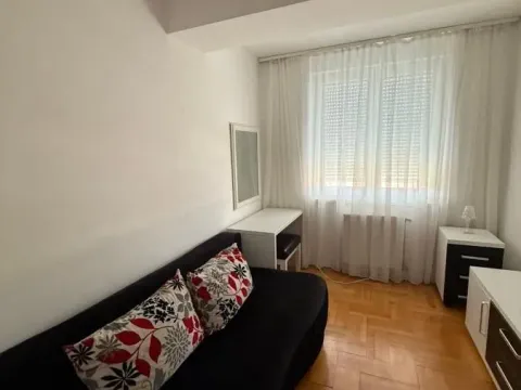 Prodaja, trosoban stan, 72m², Medijana, Niš - image 8