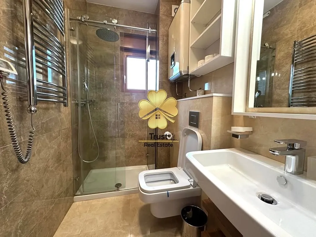 Rent, four bedroom apartment, 130m², Centar, Podgorica