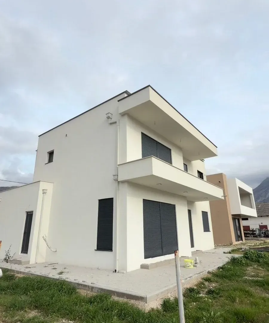 Sale, house, 225m², Bar, Crna Gora