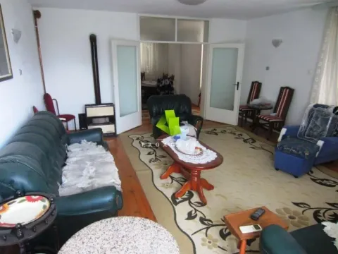 Prodaja, kuća, 200m², Pantelej, Niš - image 10